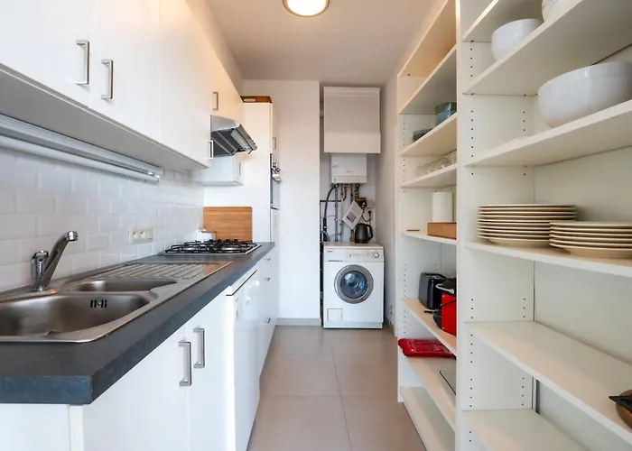 Brightful 2br With Amazing Views *